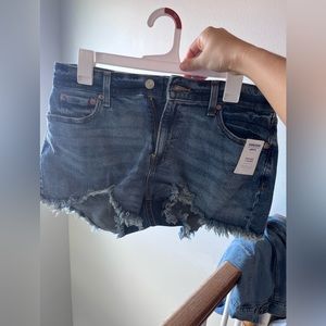 high rise 3’ denizen from levis denim shorts size 10 w30
